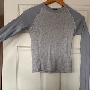 Brandy Melville cropped grey and blue long sleeve